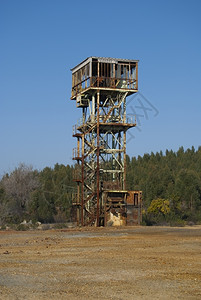轴锡废弃的矿井塔已废弃提炼图片