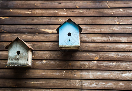 木墙上的鸟箱或屋背景纹理木墙上的鸟箱或屋背景纹理目的户外栅栏图片