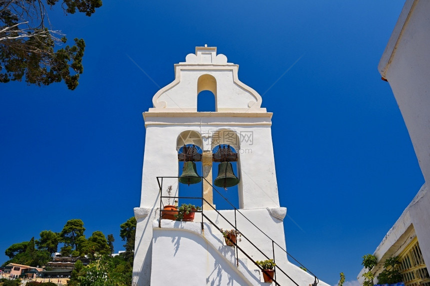 弗拉赫纳假期科孚希腊Vlacherna修道院岛上美丽的希腊教堂节图片