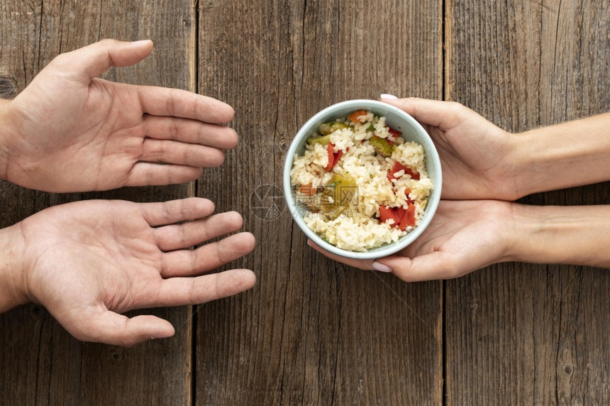 分享乞丐饥饿的高清晰度照片手给需要碗食物的人提供优质照片用高清晰度照片给需要碗食物的人提供优质食品图片