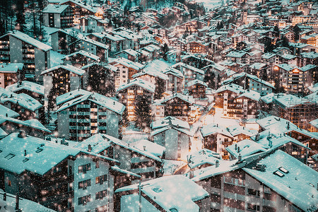 冬季雪景小镇图片
