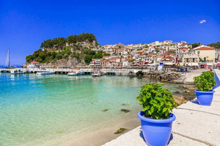 生动希腊爱奥尼亚海岸的完美出逃希腊埃皮鲁斯旅游景点和暑假伊奥尼亚海岸Parga镇的最佳地点1月4日假期历史的图片