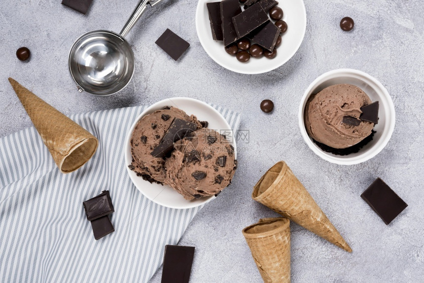 大块巧克力冰淇淋图片