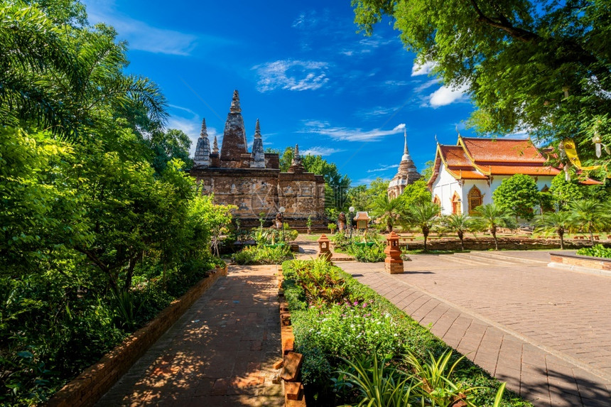 天堂这是泰国清迈的主要旅游景点晚上在清迈的Temple清迈的Temple结石墙图片