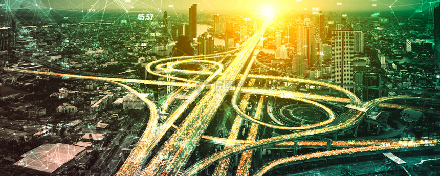 安全具有数字据传输图形的未来道路运输技术显示交通大数据分析和物联网的概念具有数字据传输图形的未来道路运输技术oopicapi高速图片