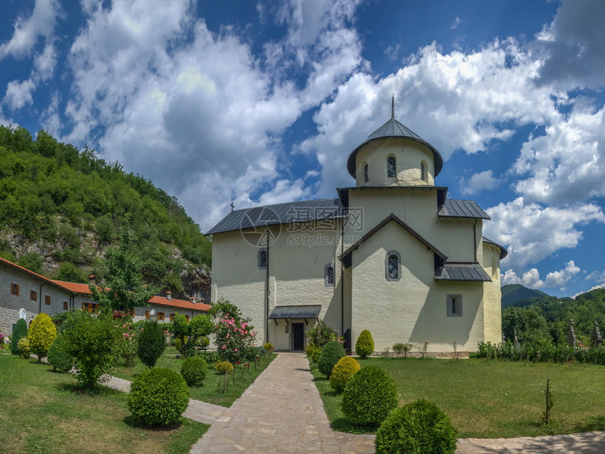 黑山科拉辛071628年7月6日东正教修道院莫拉卡黑山摩拉卡修道院游客参观最受欢迎的地点之一自然宗的图片