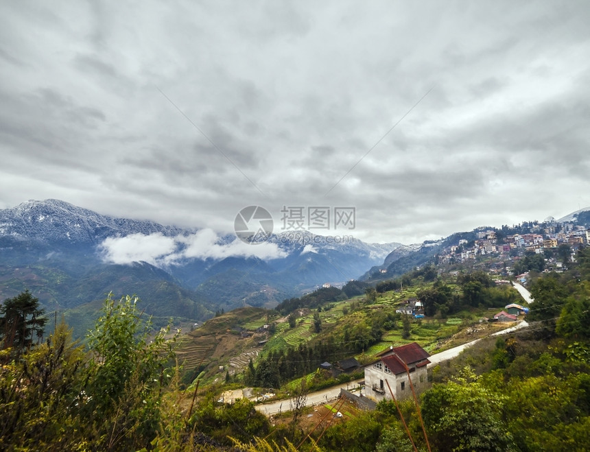 亚洲人自然越南沙巴稻田梯越南沙巴稻梯茂密的丛林场景天空图片