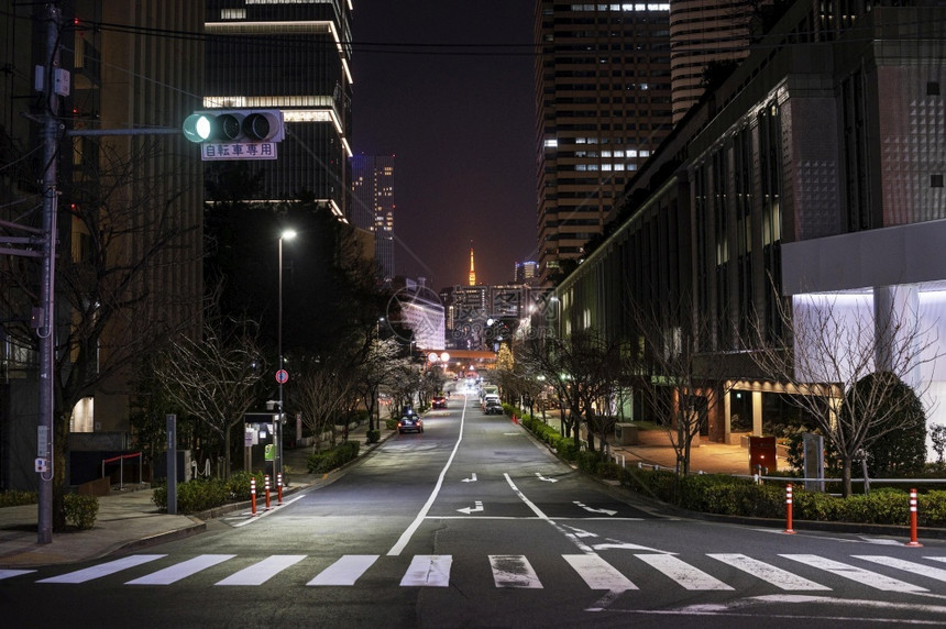 办公室夜间日本城市景观分辨率和高品质美丽照片夜间日本城市景观高品质美丽照片概念相建筑学图片