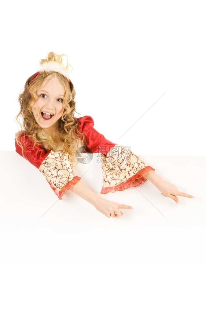 美丽的笑小女孩长着金头发的美丽女孩穿着公主服装展示标志种族幻想图片
