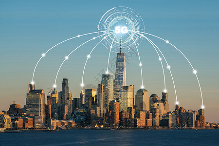 贡献者5G连接技术凌驾纽约市城景色无线技术和集中管理网络连接和具有智能城市概念的全球通信大楼顶端视图式层无线技术和中央管理市心竞赛人造设计图片
