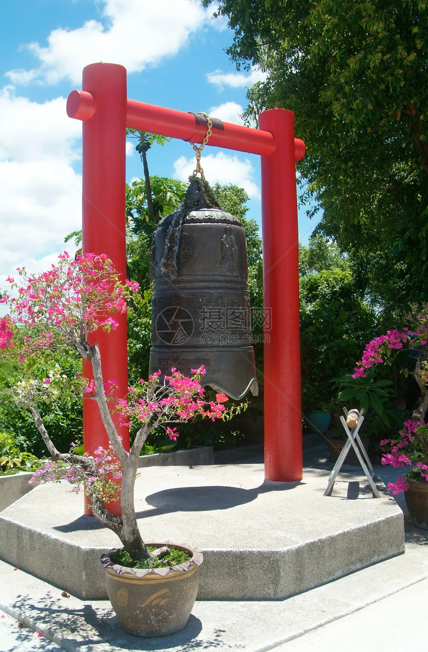 中国寺庙的钟声红色青铜宗教图片