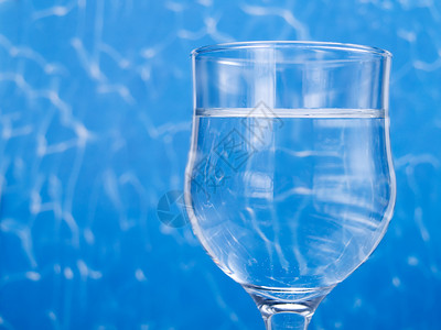 杯水液体饮料蓝色环境口渴背景图片