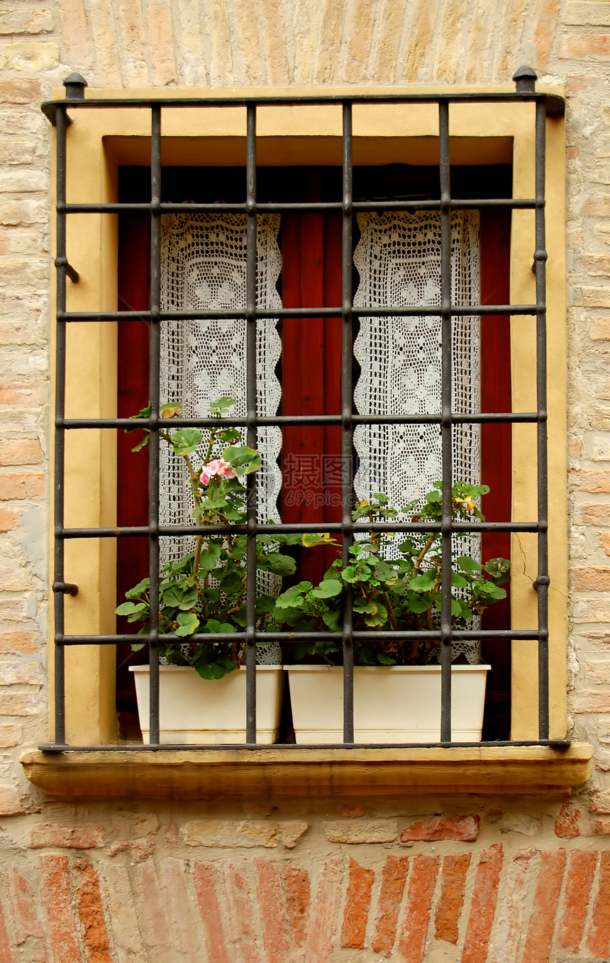 窗户细节建筑住宅房子植物装饰石头图片