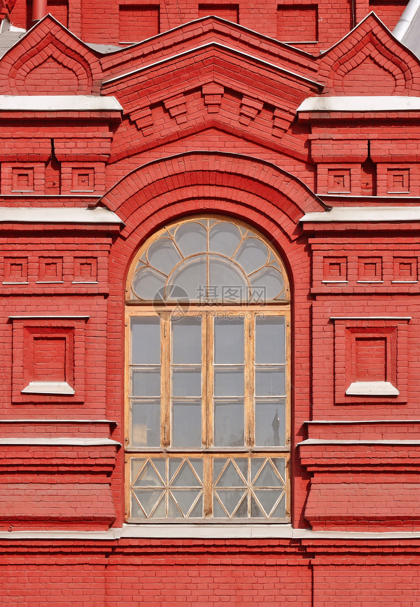 历史博物馆的窗口窗户旅行建筑学红砖游客红色城市城堡中心图片