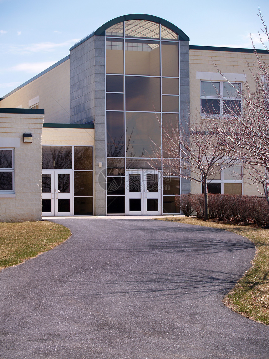 现代建筑的前面设施知识校园入口石头学院办公室中心水泥教育图片