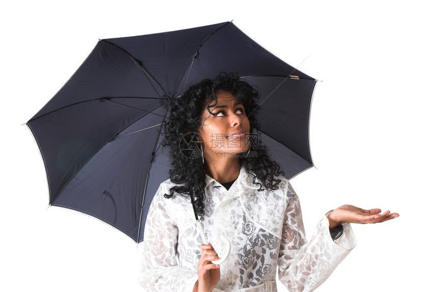 雨停了吗女性雨衣女性化多样性图片