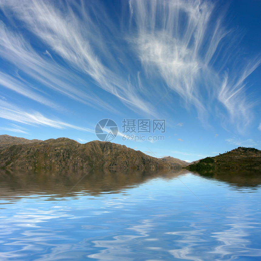 梦幻天空美丽地平线土地草地国家照片反射地球牧歌插图图片