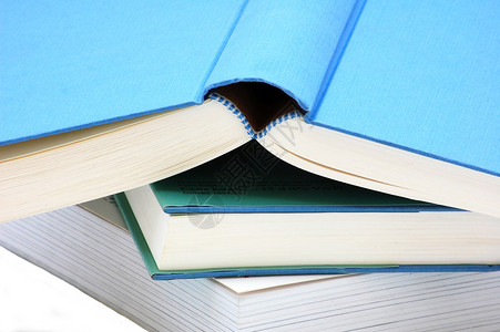 三本书图书馆文学学习小说白色阅读知识蓝色页数大学背景图片