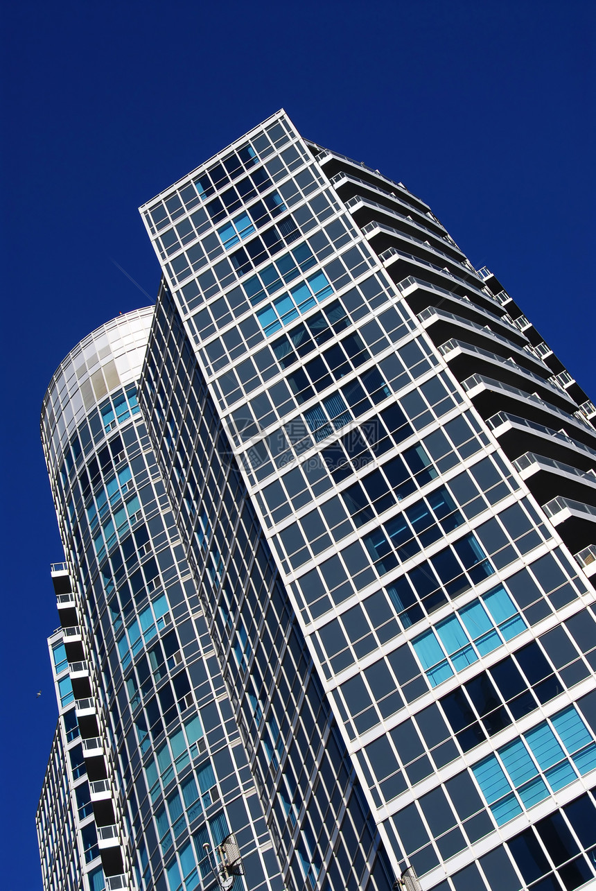 现代公用公寓大楼阳台城市住房建筑学建筑物房子大都会住宅家园玻璃图片