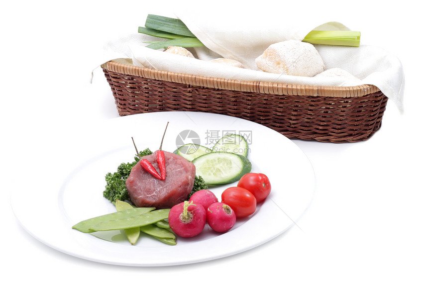 蔬菜和生肉饮食叶子牛扒市场茴香沙拉面包盘子店铺白色图片