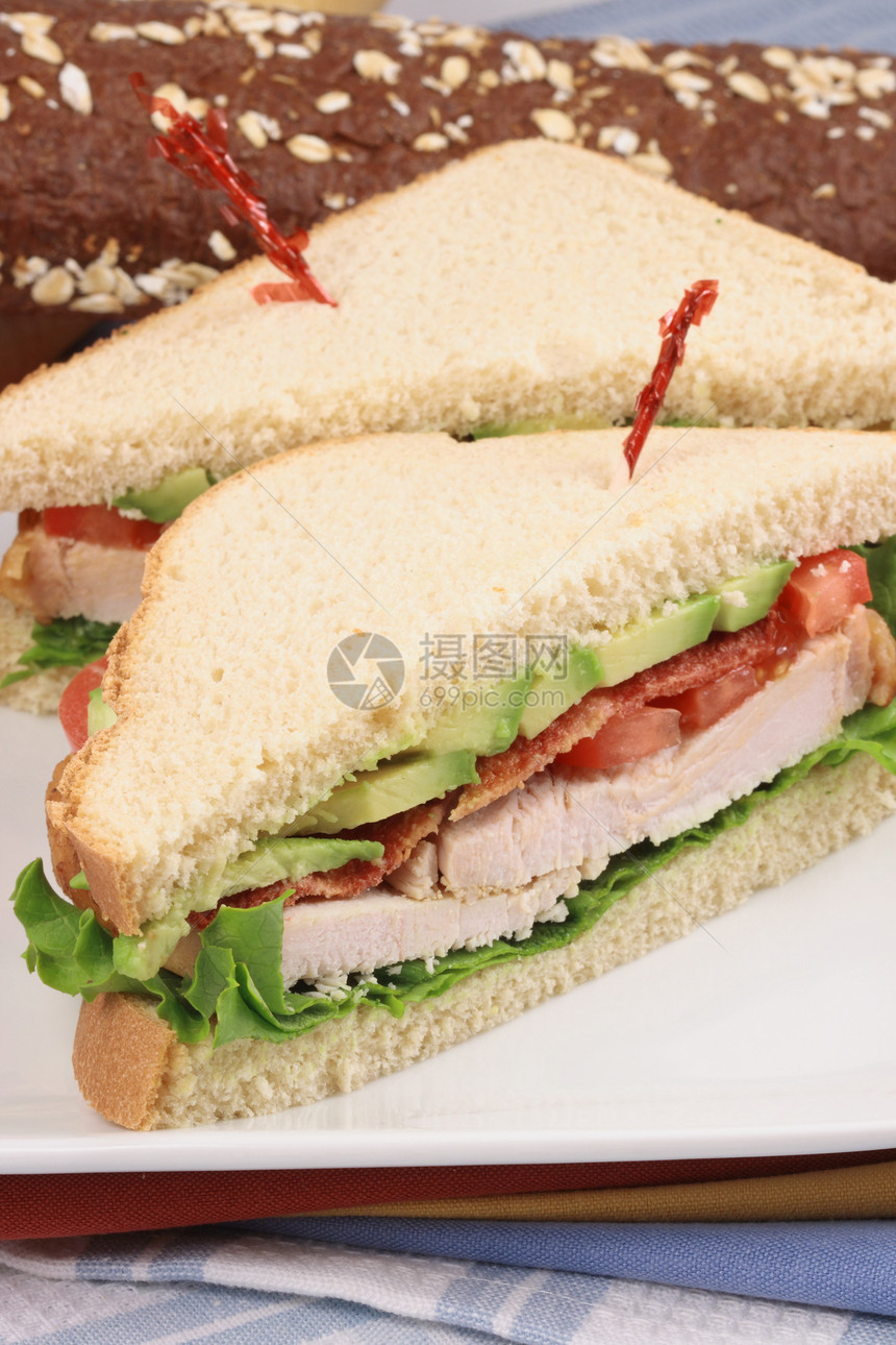 美味的三明治盘子熏肉营养饮食早餐面包火腿午餐小麦食物图片