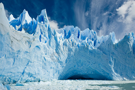 佩里托·莫雷诺冰川 巴塔哥尼亚阿根廷反射高清图片素材