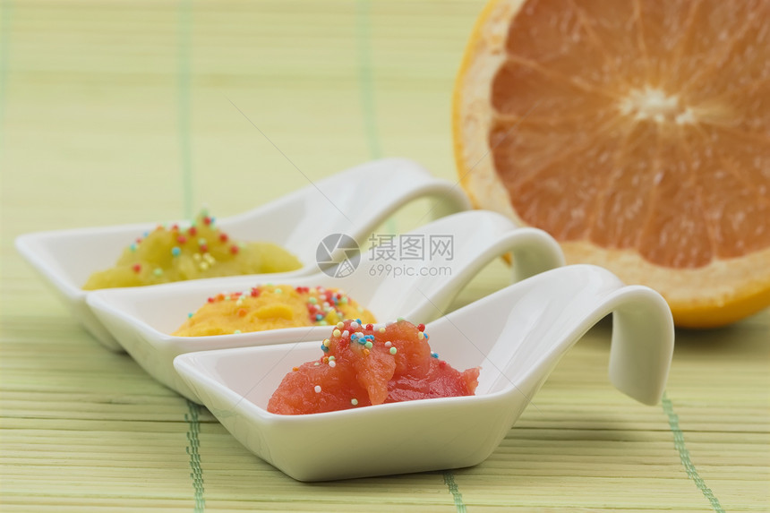 三张三色谱服务膳食水果糖果食物柚子橙子调料甜点绿色图片