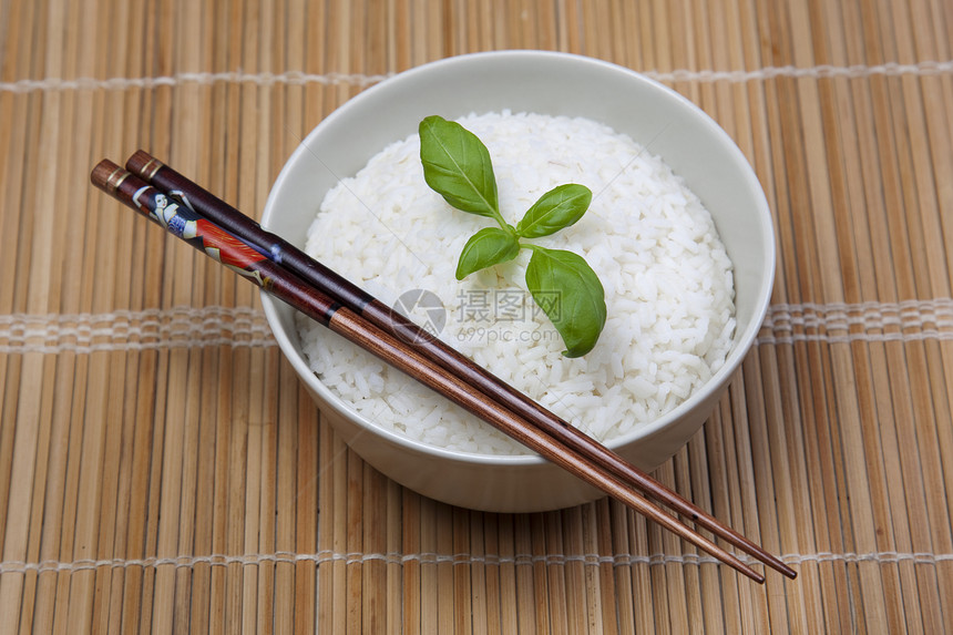 塔塔米垫上一碗白饭植物健康饮食食物文化糖类吃饭长粒生活方式主食筷子图片