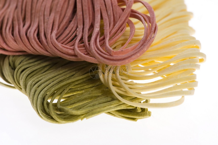 意大利面食品生产白色午餐食物面条生活绿色黄色菠菜图片