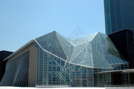 现代中华图书馆建筑学图书馆玻璃建筑项目城市背景图片