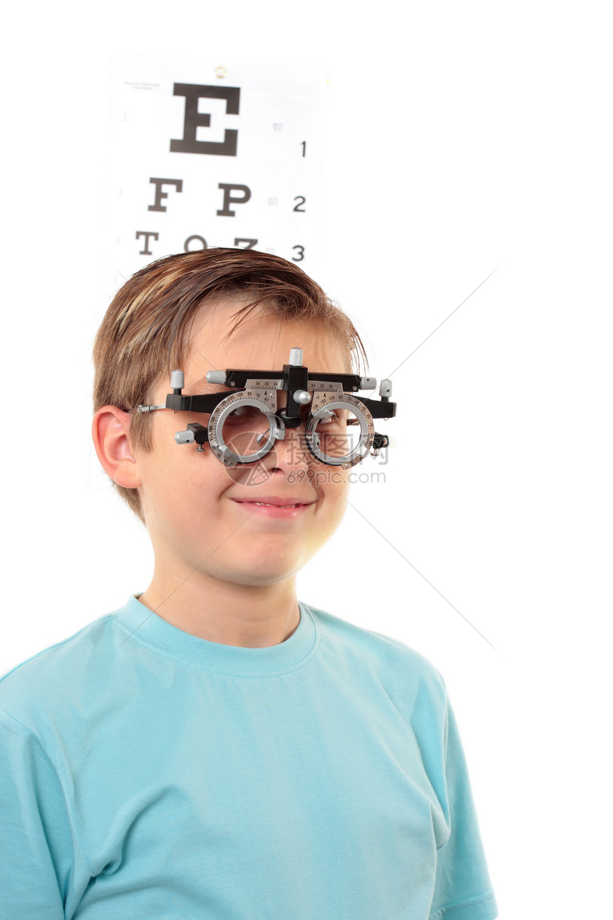 儿童视力检查图片
