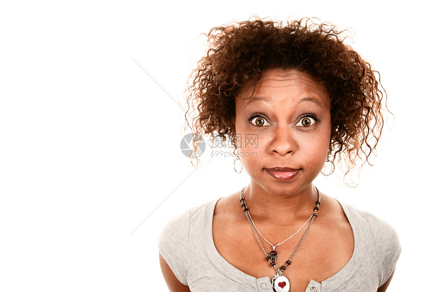 美籍非裔美洲妇女快乐白色卷曲女性惊喜耳环项链吊坠成人黑色图片