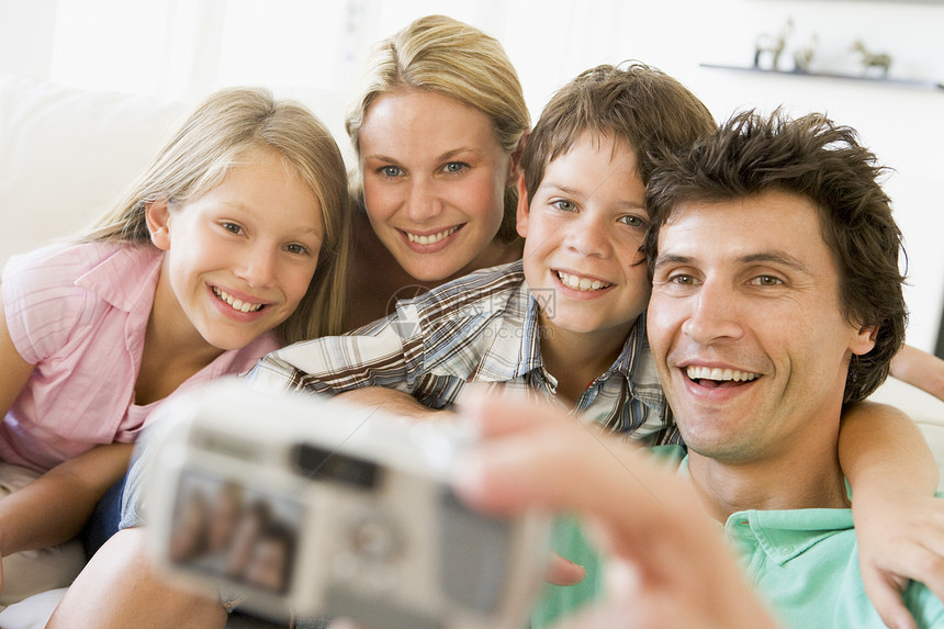 家庭用数码相机进行自我肖像图片