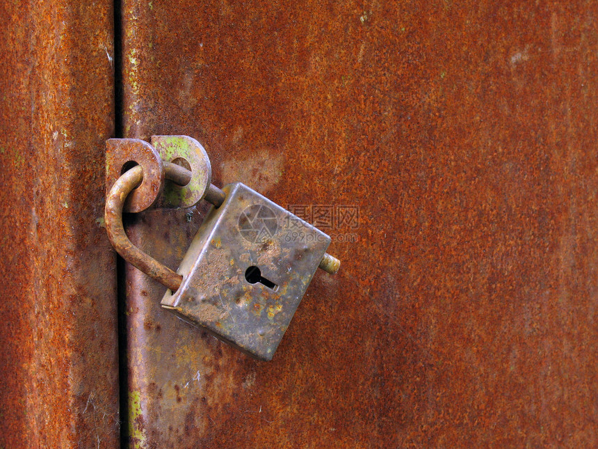 旧的封闭锁锁腐蚀钥匙棕色古董挂锁锁定风化安全储物柜金属图片