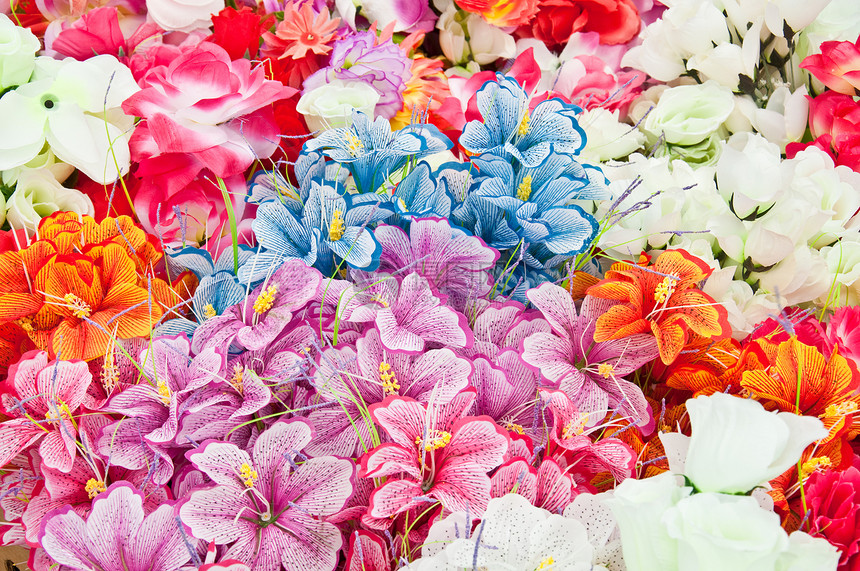 各种供在花卉市场出售的人工花朵图片