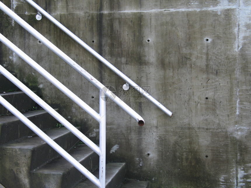 混凝土楼梯管子金属白色水泥水平建筑栏杆脚步图片