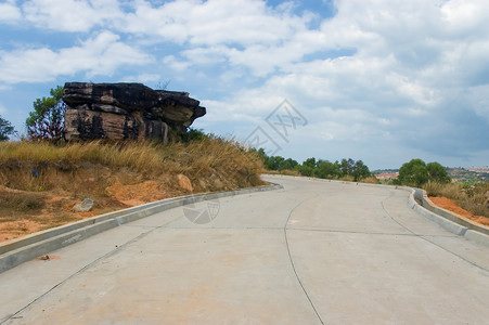 废弃道路孤独旅行农村车道田园路线驾驶街道沥青风景公路旅行高清图片素材