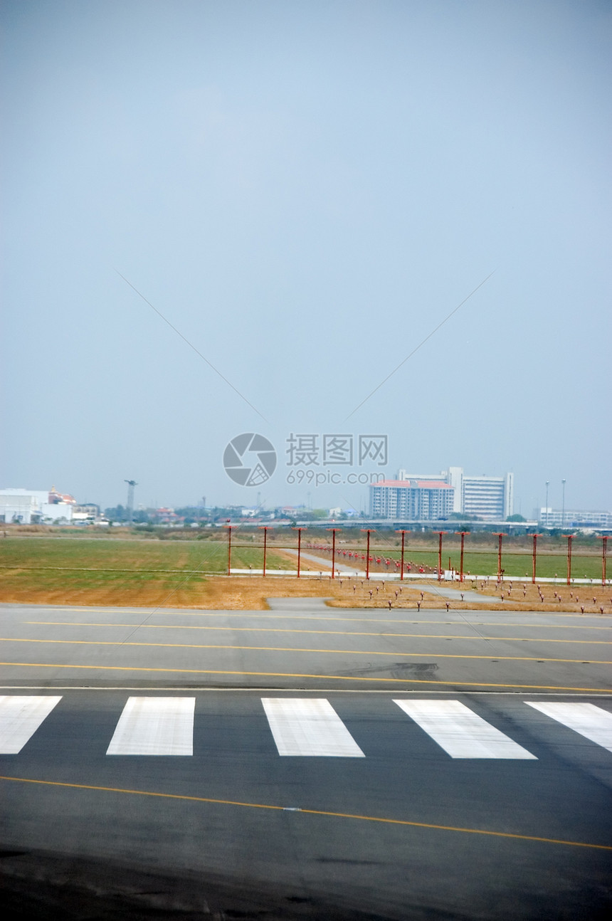 苏瓦尔纳布胡密机场飞行器运输玻璃假期人们航班商业控制窗户飞机场图片