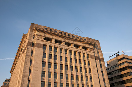 伦敦办事处首都建筑学城市天空蓝色窗户办公室建筑背景图片
