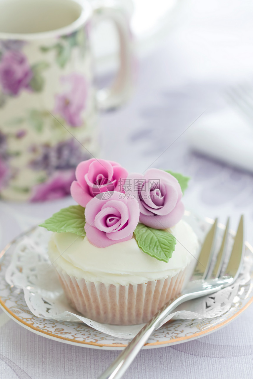 紫玫瑰蛋糕图片