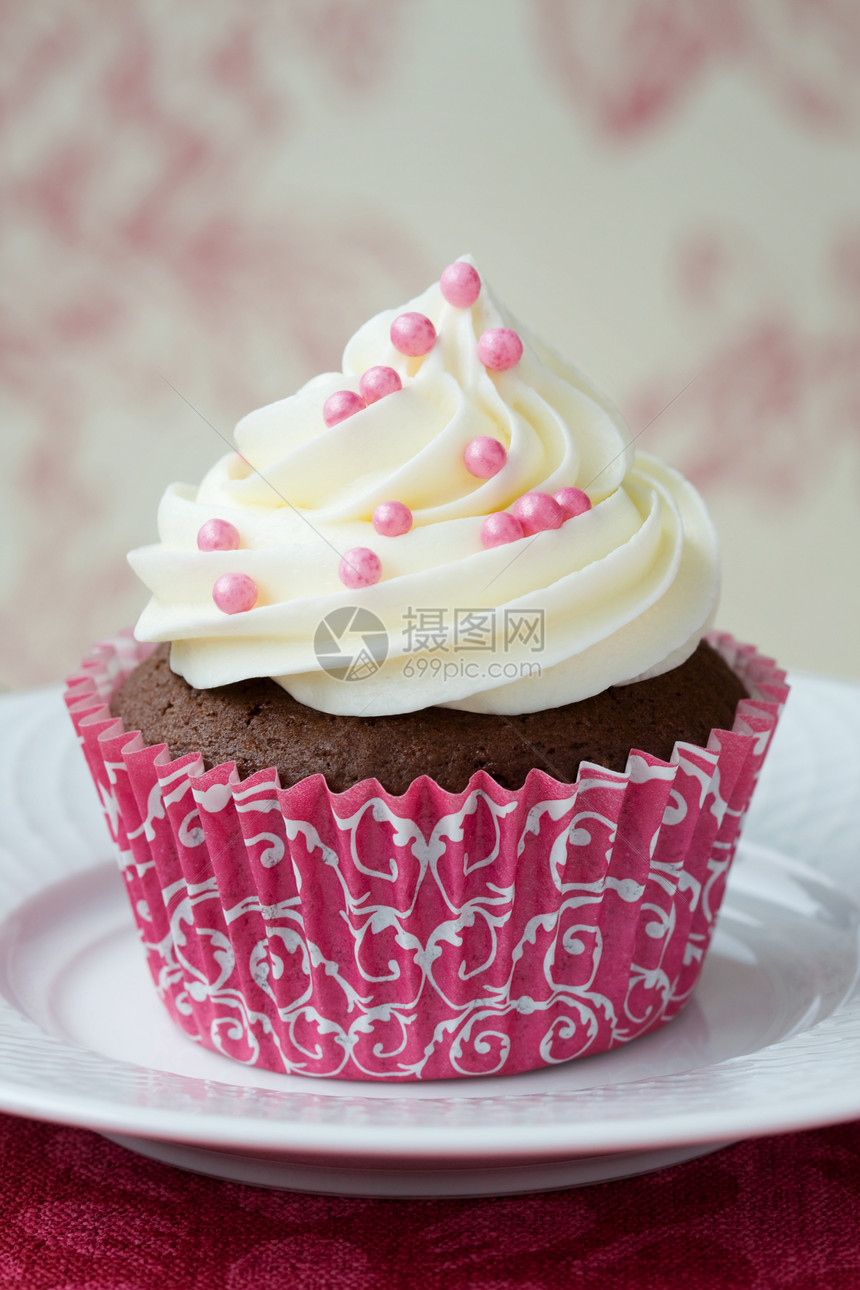 纸杯蛋糕小吃烘焙食物磨砂小雨冰镇烘烤粉色巧克力盘子图片