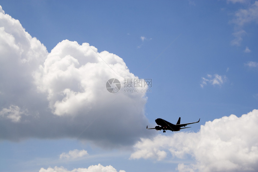 空机戏剧性航班航空蓝色旅游正方形喷射引擎旅行天空图片