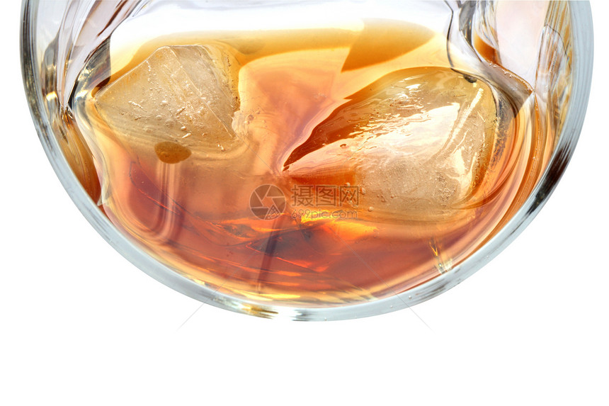 白日威士忌饮料反射玻璃橙子冰块饮食酒精白色冷饮图片