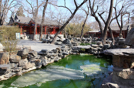 乾隆花园北京的宫子公公王朝池塘游客公园住宅文化历史花园房子狮子背景
