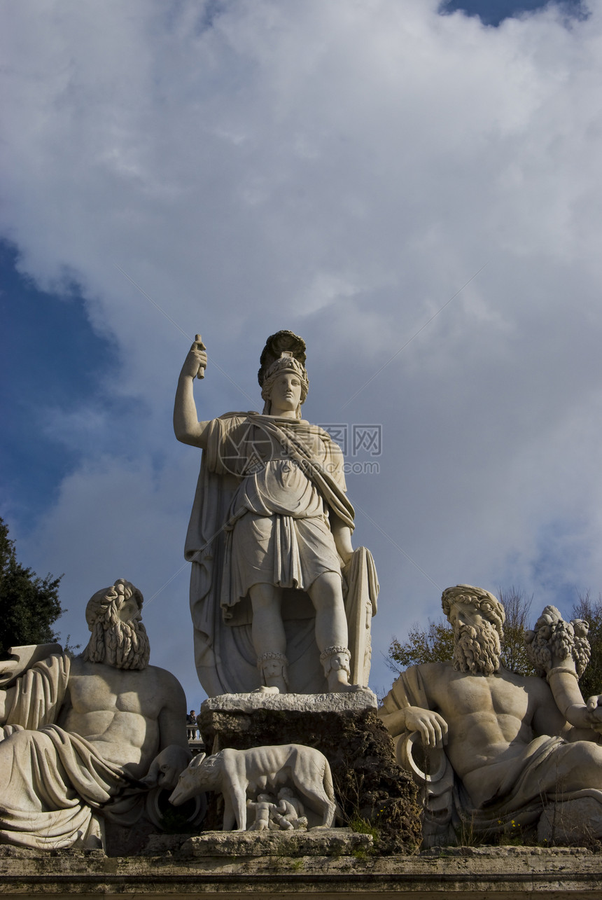 波波洛人民广场雕塑历史旅游旅行纪念碑建筑学地标雕像石头图片