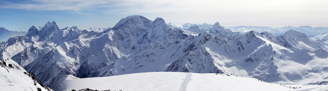 埃尔布鲁斯山 全景旅游土地高山冻结天空山峰晴天爬坡冰川登山雄伟高清图片素材