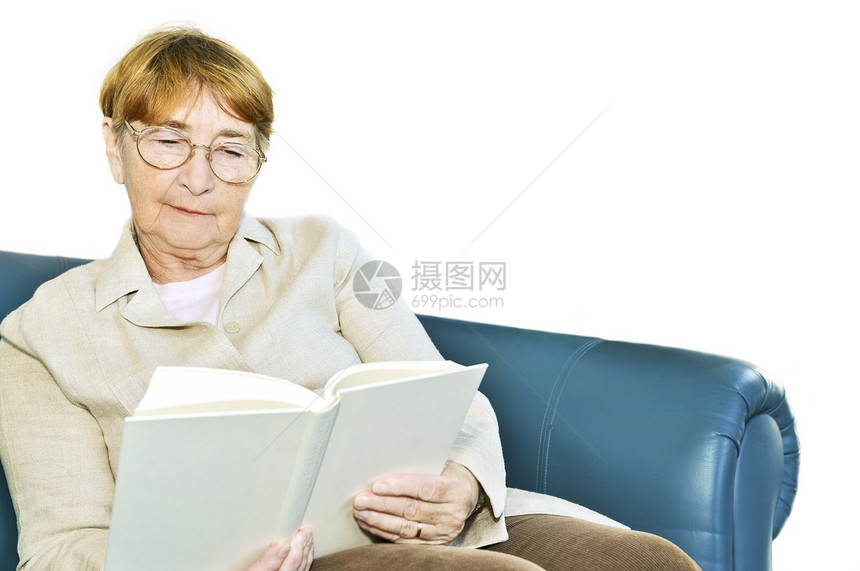 老年妇女阅读书放松微笑祖父母爱好奶奶时间女性眼镜阅读价值观图片