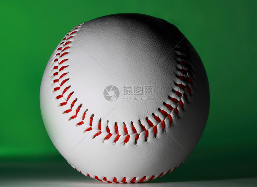 棒球球运动皮革绿色红色游戏娱乐拼接竞赛白色图片