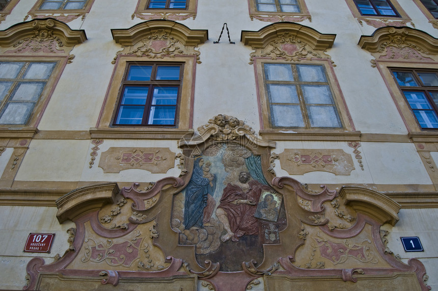 布拉格的旧宫殿历史城市旅行假期建筑文化蓝色天空晴天图片