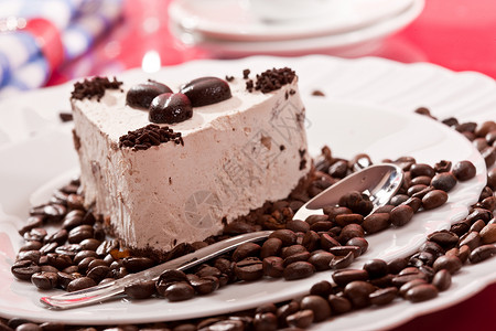 咖啡蛋糕奶油巧克力勺子装饰糕点甜点食物背景图片